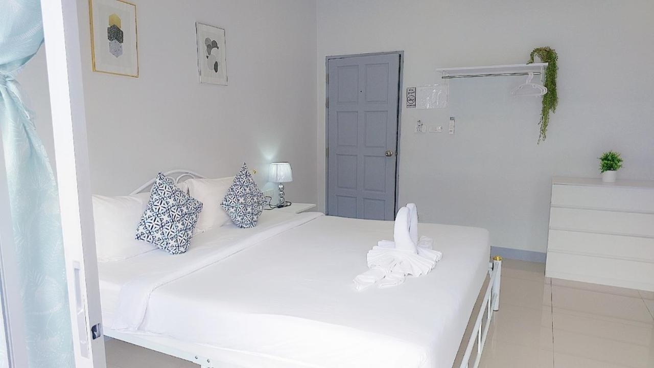 Cinderella Residence Patong Exterior photo