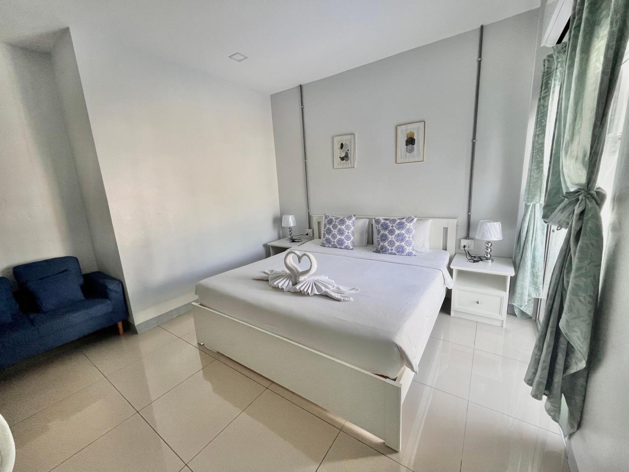 Cinderella Residence Patong Exterior photo